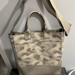 Rothy's Caryall Tote Bag Desert Camo